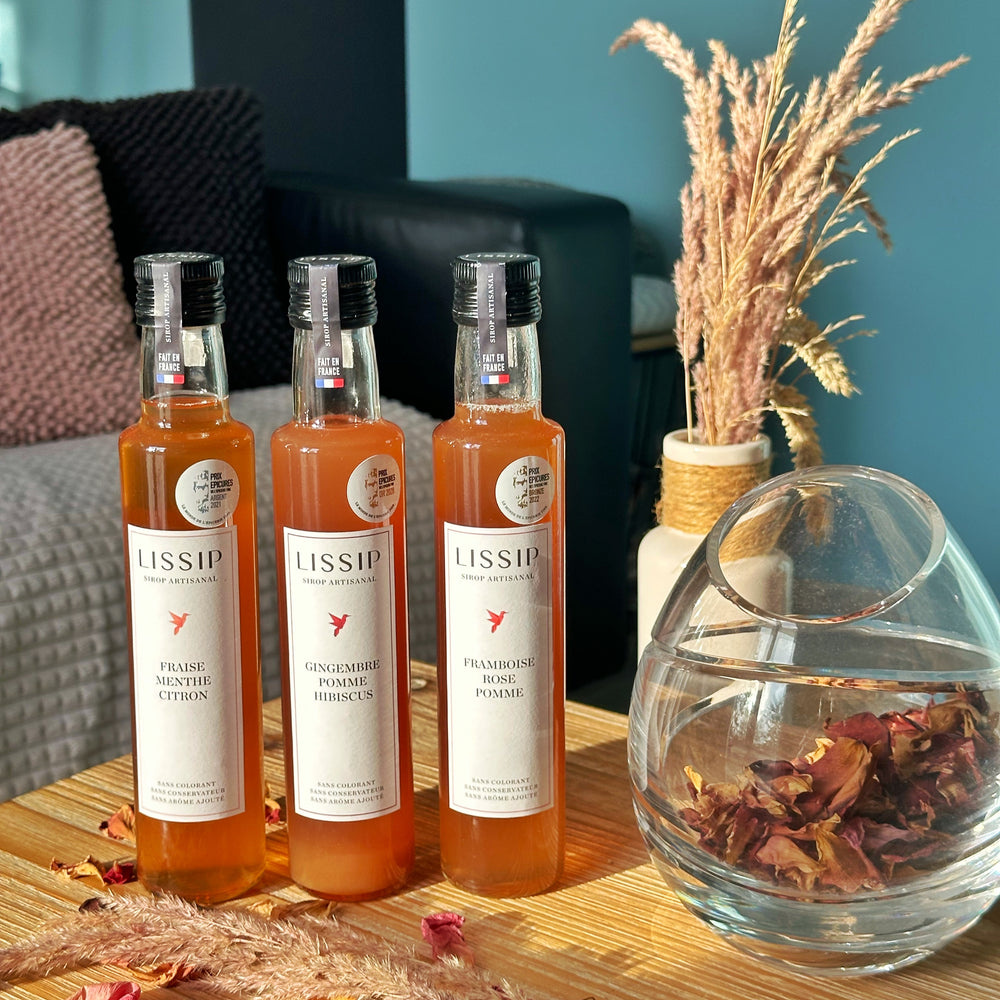 photo montrant les 3 sirop best-sellers sur une table basse